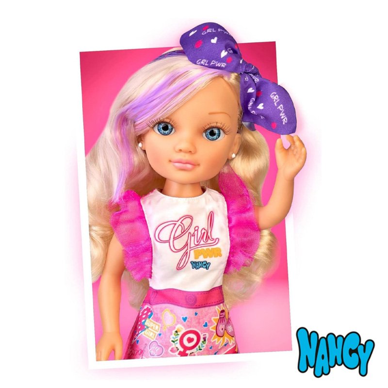 nancy-boneca-girl-power-famosa-2