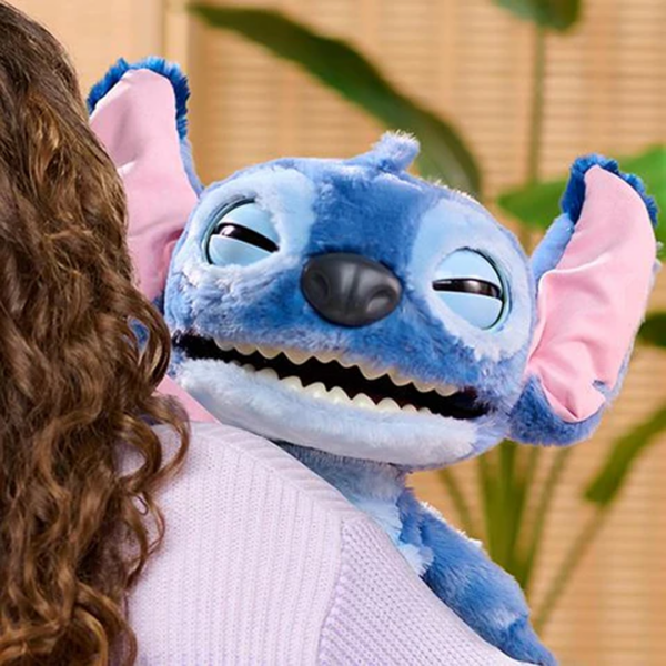 peluche-interativo-ultimate-stitch-concentra-9