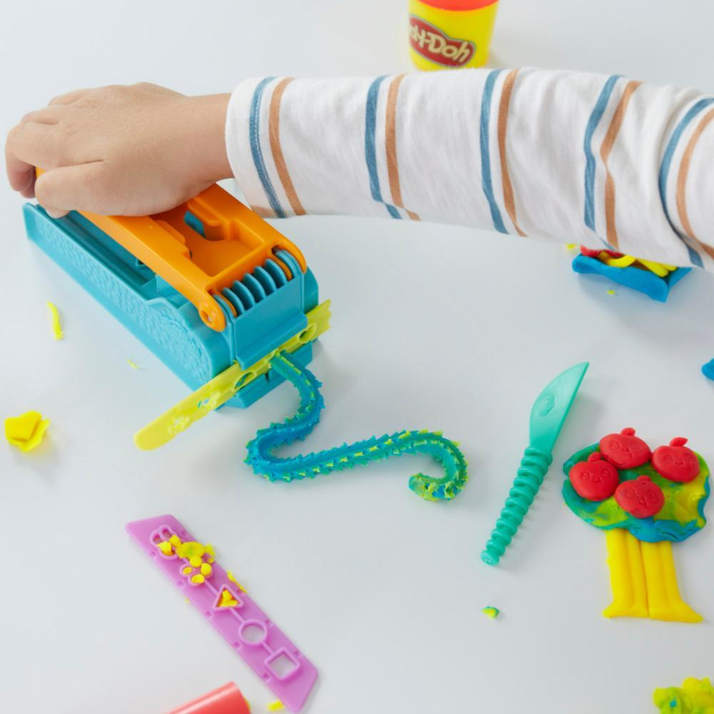 play-doh-kit-inicial-fabrica-divertida-4